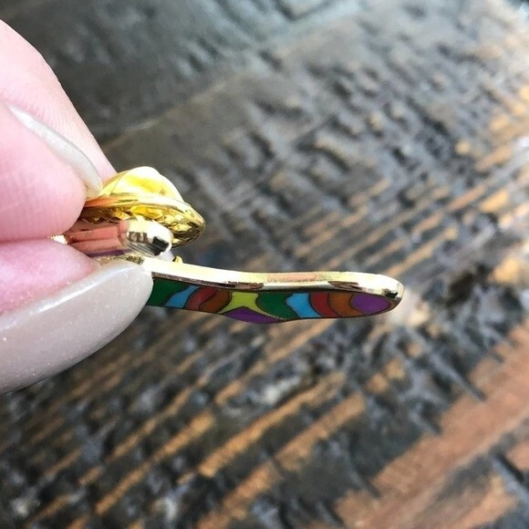 KNITTING a Sock Collectible Enamel Pin - Picture 6 of 8